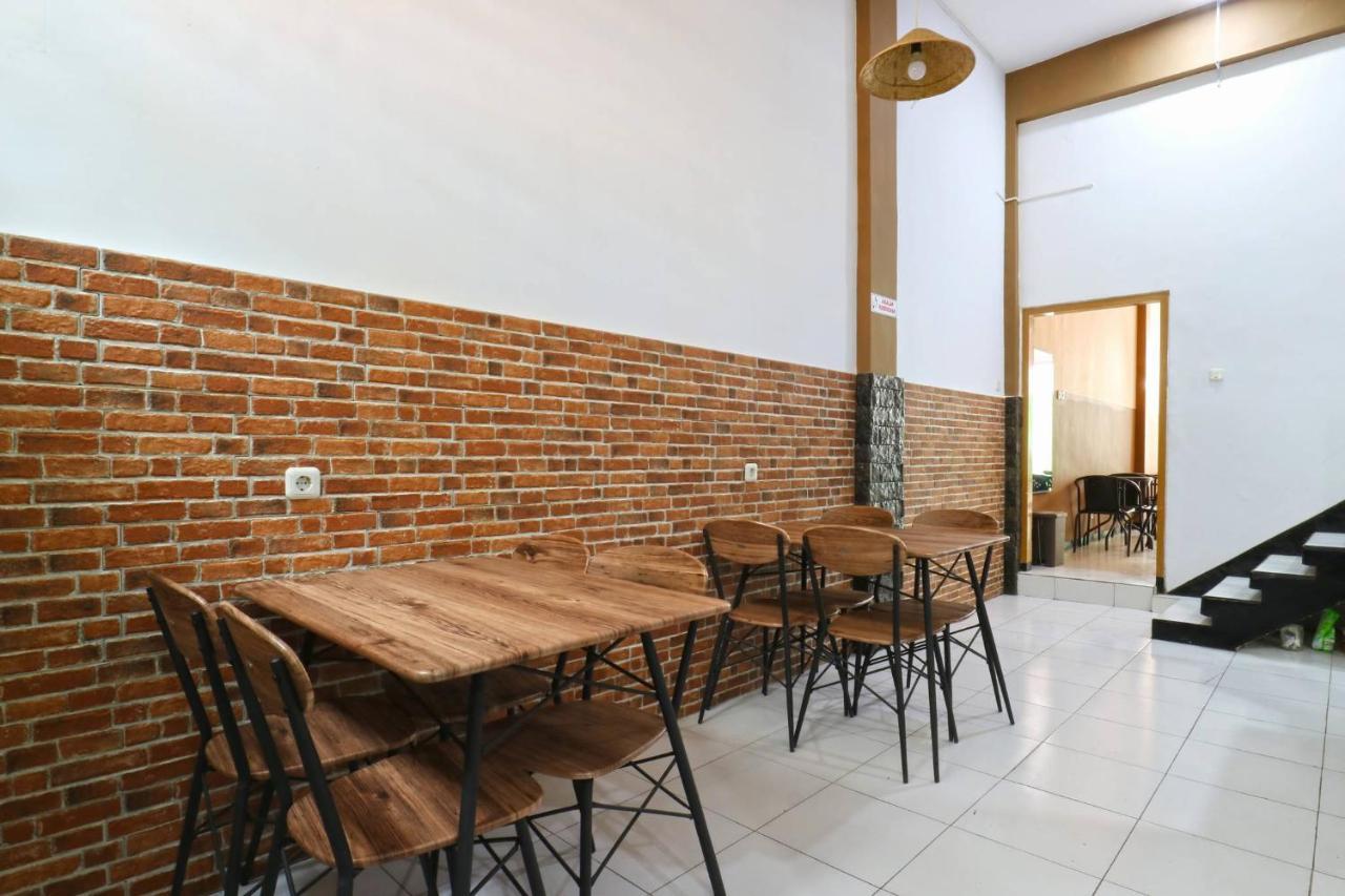 Pondok Backpacker City Square Malang Luaran gambar